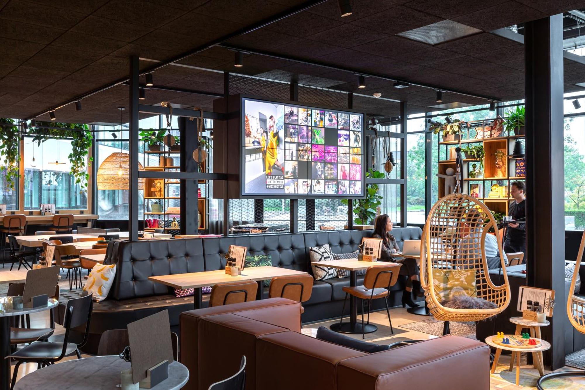 Moxy Amsterdam Schiphol Airport Hotel Hoofddorp Ngoại thất bức ảnh